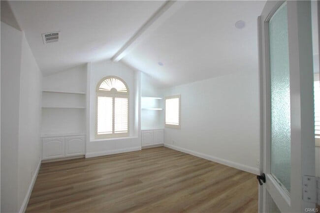 Foto del edificio - 2421 E 16th St