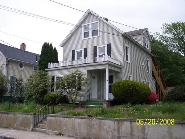 Primary Photo - 29 Warren St