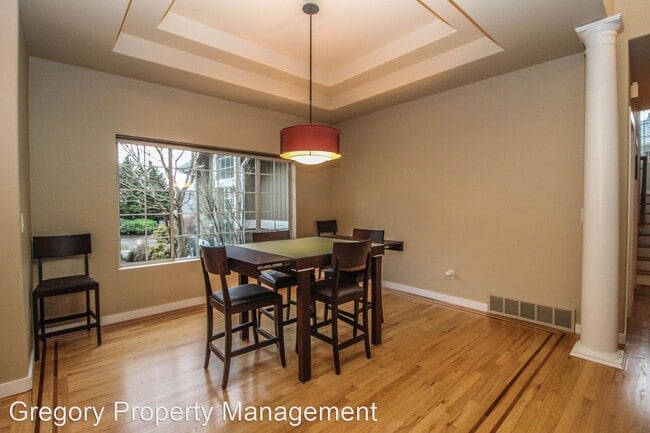 Building Photo - 3 br, 2.5 bath House - 14825 18th Ct SE