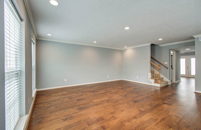 Foto del edificio - 402 Bendwood Dr