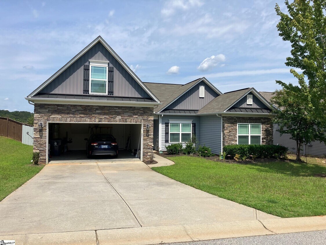 Foto principal - 233 Shale Dr