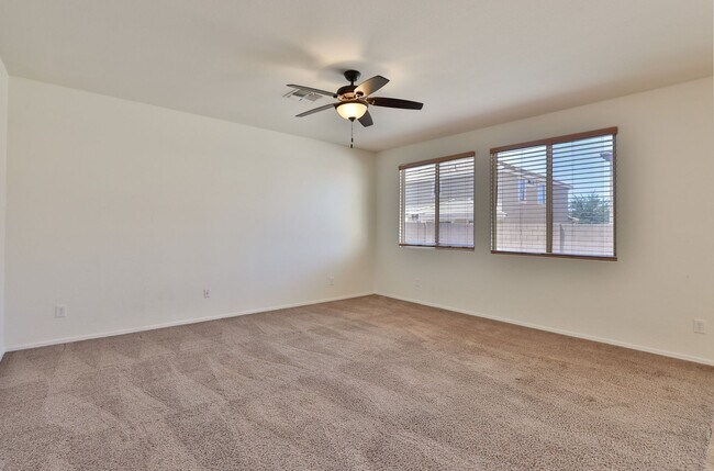 Building Photo - Heart of Queen Creek 5 bed/3 bath Home w/ ...