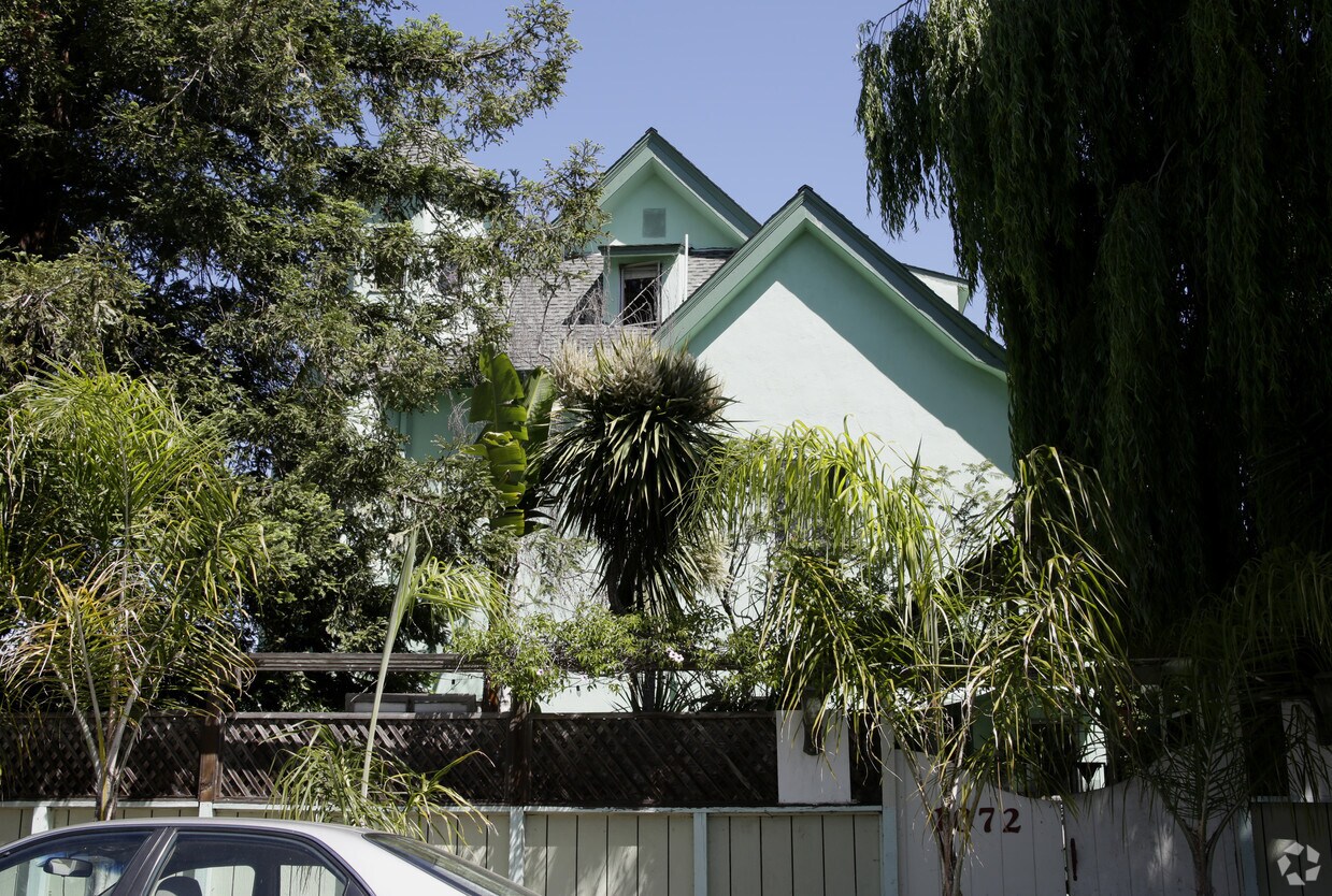 Foto del edificio - 1072 60th St