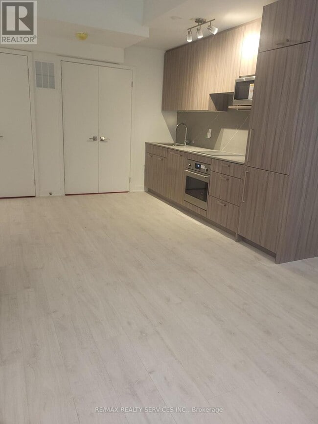 Building Photo - 69 Curlew Dr