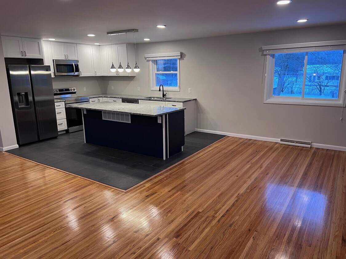 Foto principal - 117 Clearview Dr