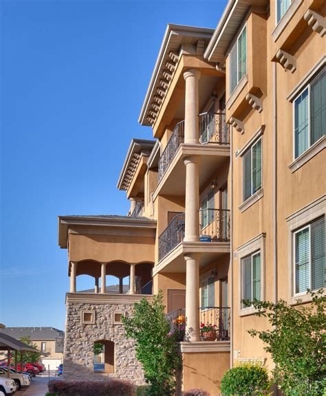 Building Photo - 952 W 965 N