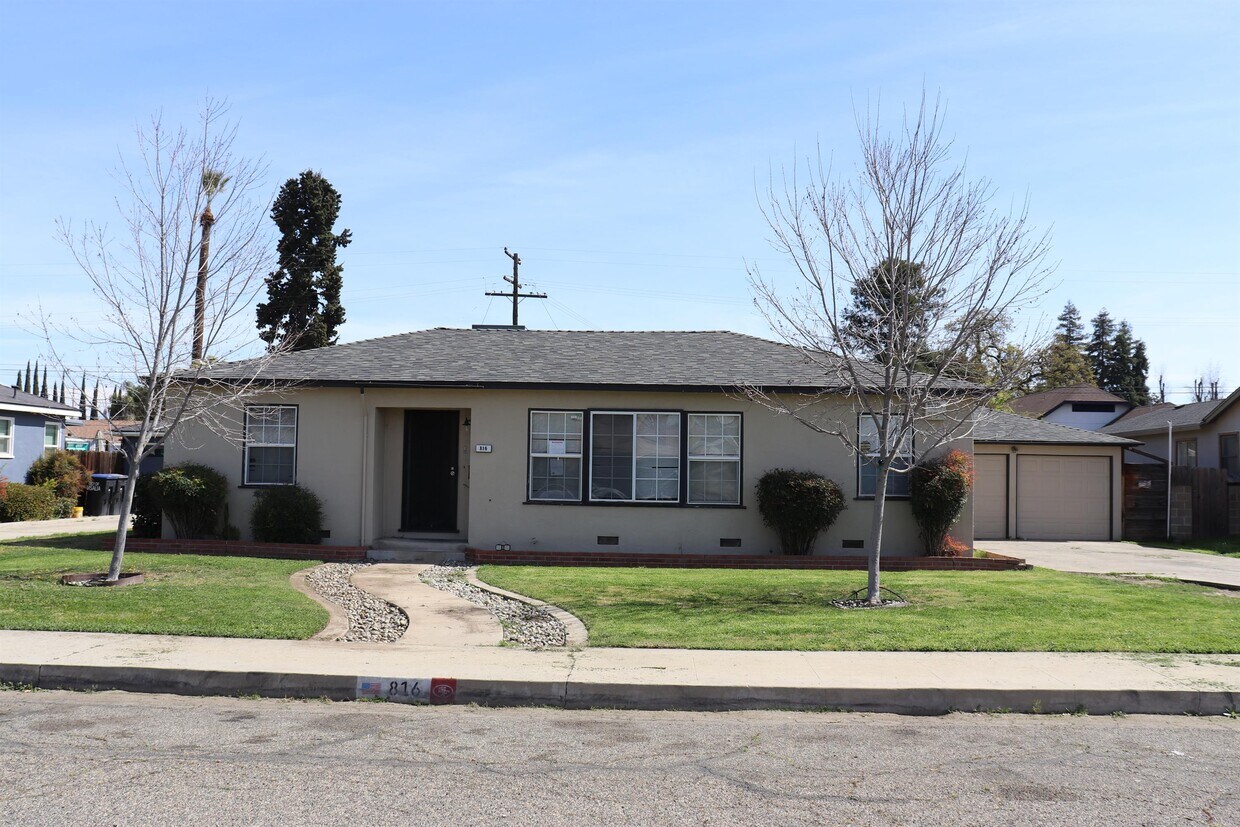 816 N Conyer St, Visalia, CA 93291 House Rental in Visalia, CA