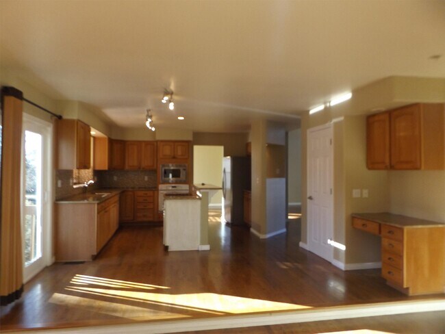 Building Photo - 10130 Ottertail Ct