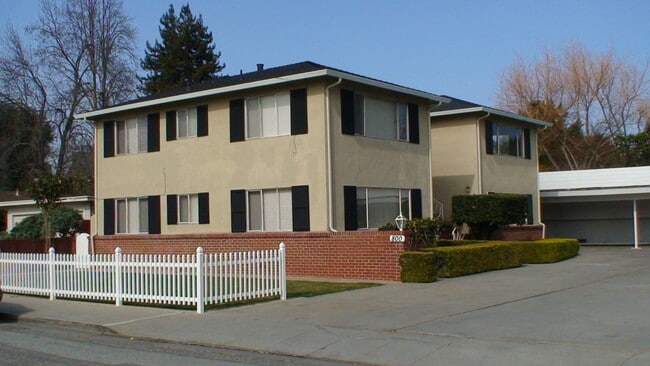 800 Arbor Road Downtown Menlo - 800 Arbor Rd