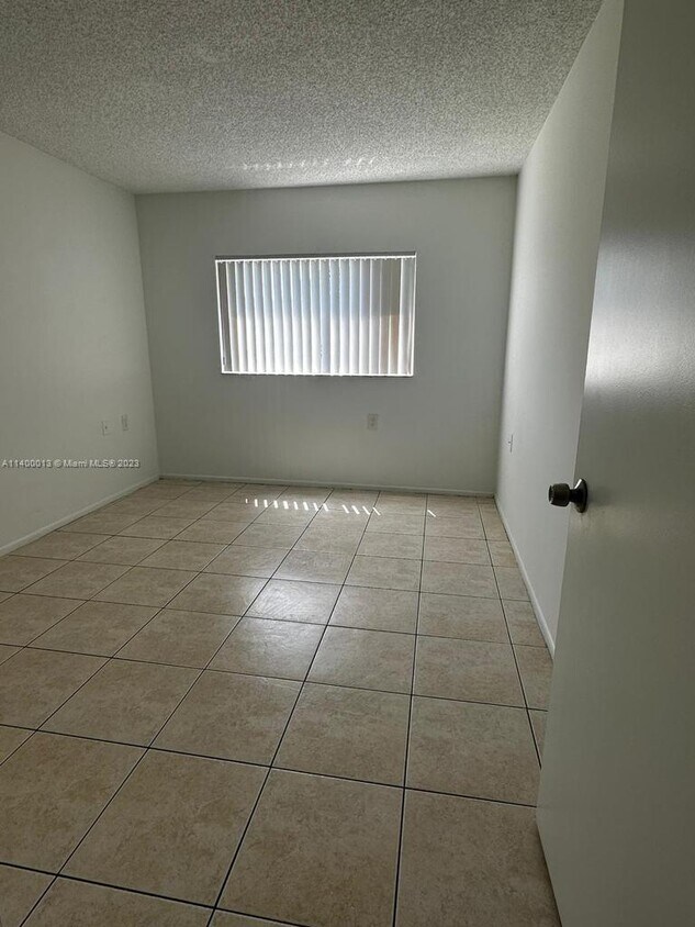 1163 Lake Terry Dr Unit J, West Palm Beach, FL 33411 Condo for Rent