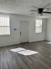 Building Photo - 978 Ringold St