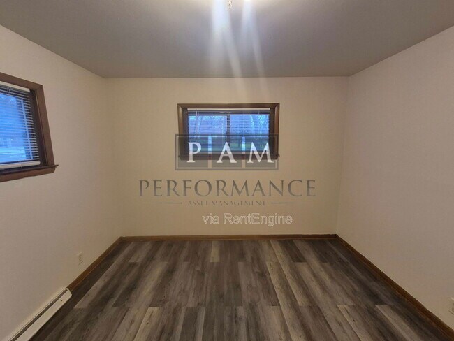 Foto del edificio - 2155 S 102nd St