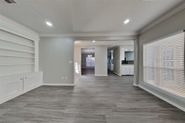 Foto del edificio - 2127 Jamara Ln