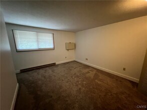 Building Photo - 29 Hillside Ave