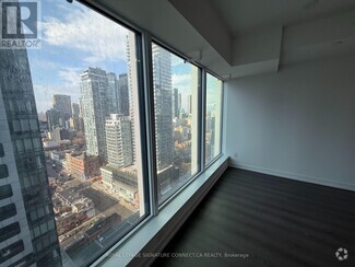 Building Photo - 8-2708 Wellesley St W