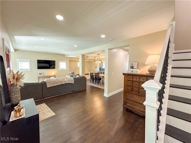 Foto del edificio - 3942 W 160th St