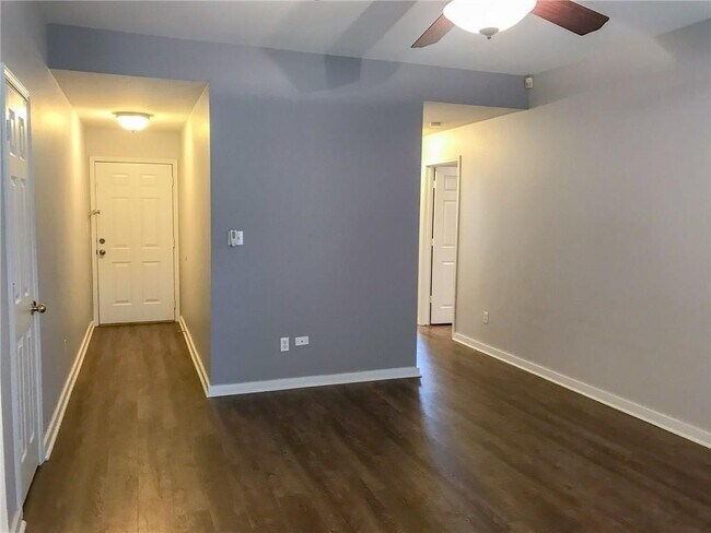 Foto del edificio - 1704 Morning Meadow Cove
