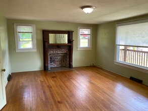 Building Photo - 54 Chestnut Ridge Ave