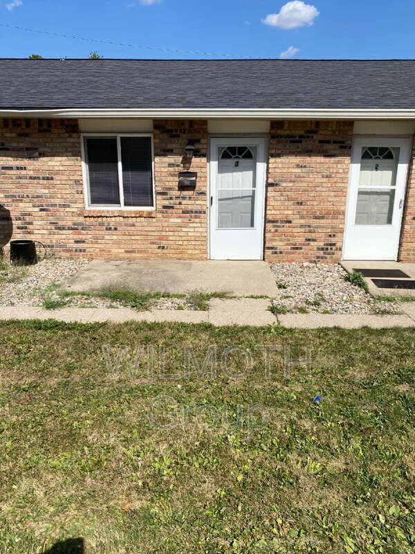 Primary Photo - 318 N Clark St