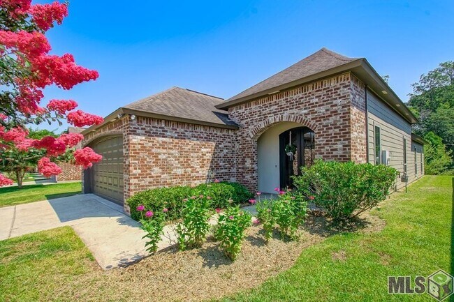 Building Photo - 7703 Ibiza Dr