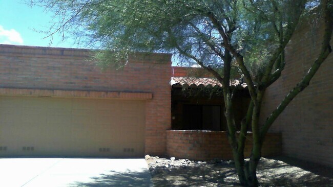 Foto del edificio - Gorgeous Home Gorgeous Views  Available Mid  September