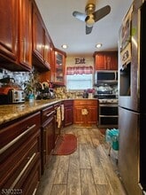 Building Photo - 100 Luttgen Pl