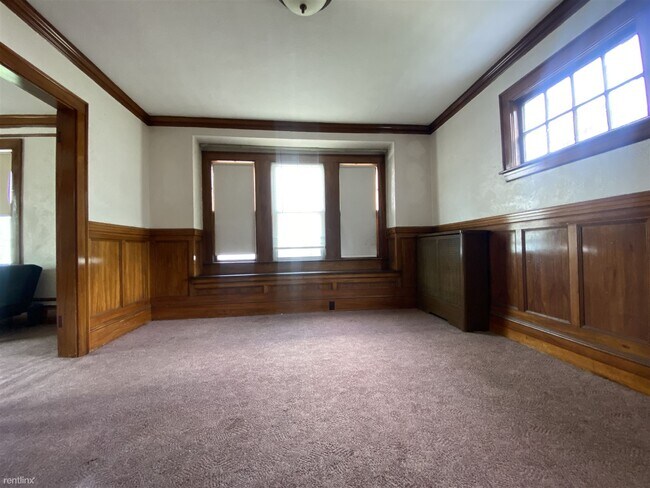 Building Photo - 5 br, 2 bath House - 25A Embassy Rd