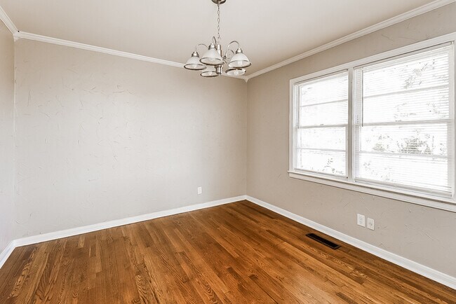 Foto del edificio - Spacious 3-Bedroom Home in Hueytown, AL