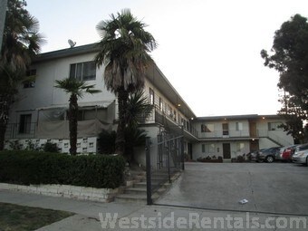 Primary Photo - 3025 Perlita Ave