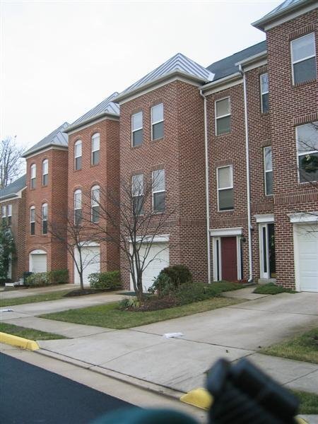 Building Photo - 1703 Blue Flint Ct