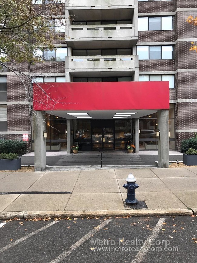 Building Photo - 1501 Beacon St