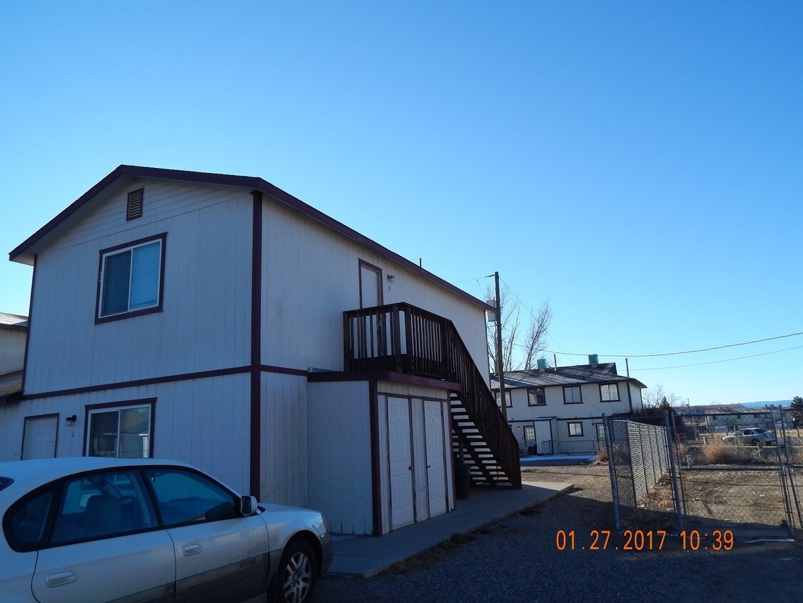 Building Photo - 3245 White Ave