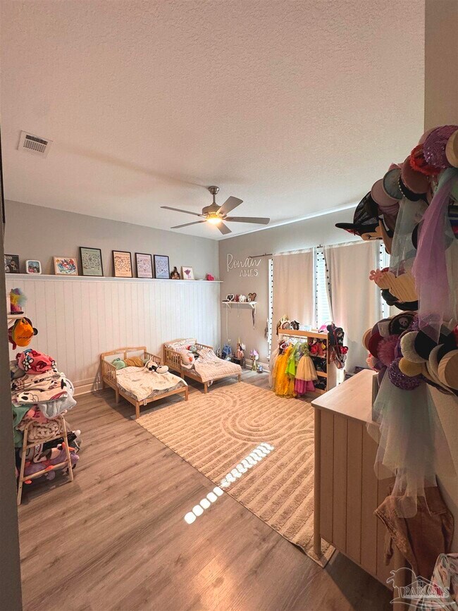 Foto del edificio - 5596 Kailey Rd