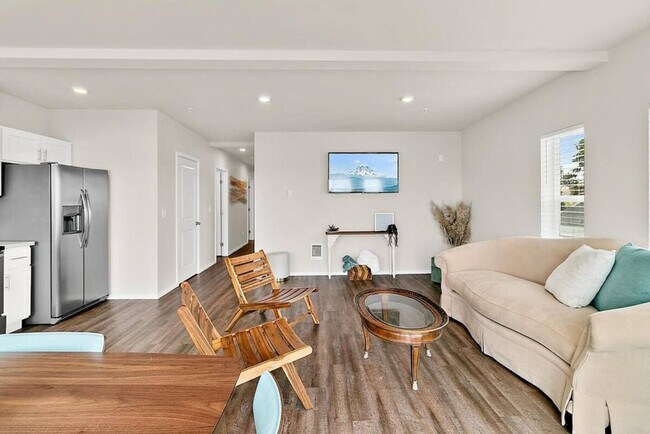 Foto del edificio - 704 E Wright Ave