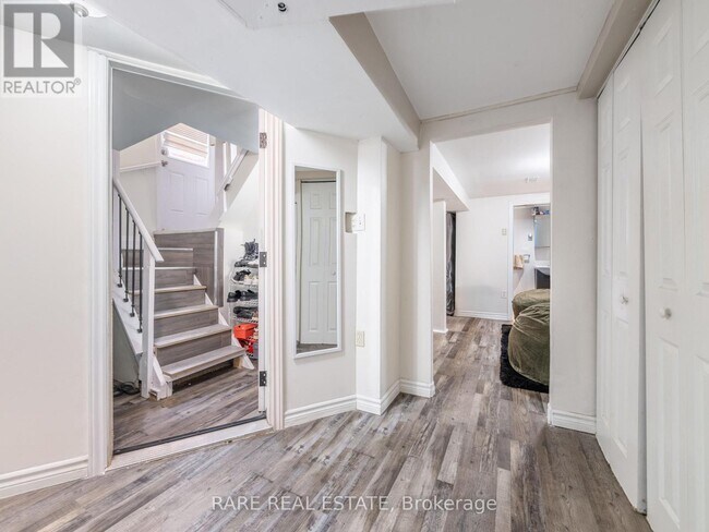 Photo du bâtiment - 67 Glenburn Ave