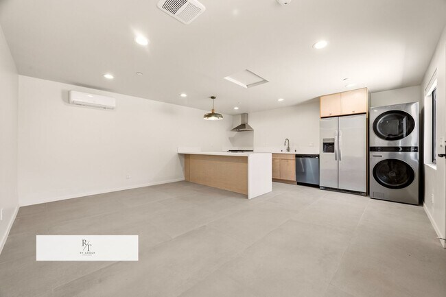 Foto del edificio - 414 Stedman Pl