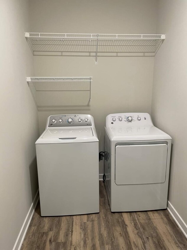 laundry room - 660 E Main St