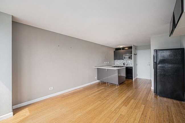 Building Photo - Stylish Capitol Hill Condo with Mountain &...