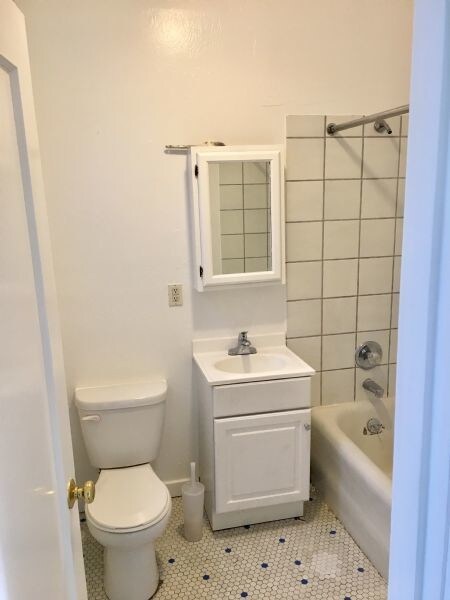 Foto del edificio - 1701 Turk St