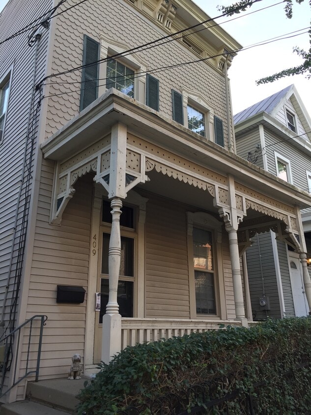 Photo - 409 Warner St (Cincinnati, OH)