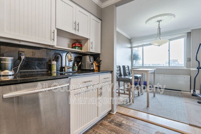 Foto del edificio - 4343 Cherry Hill Rd
