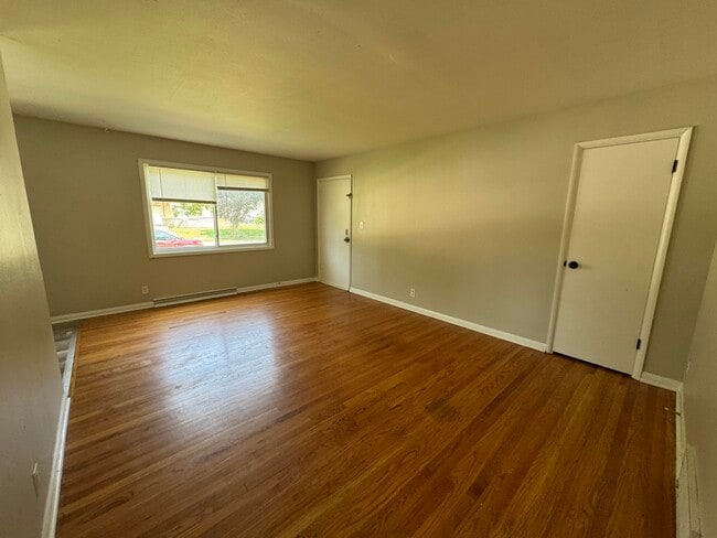Building Photo - 9335 W Sheridan Ave