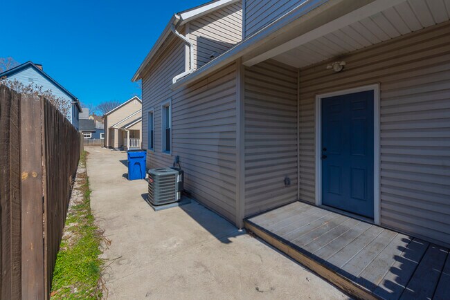 porche lateral - 3117 Hancock Ave