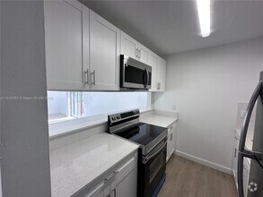 Building Photo - 6090 W Flagler St