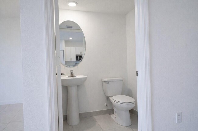 Foto del edificio - 11833 NW 47th Manor