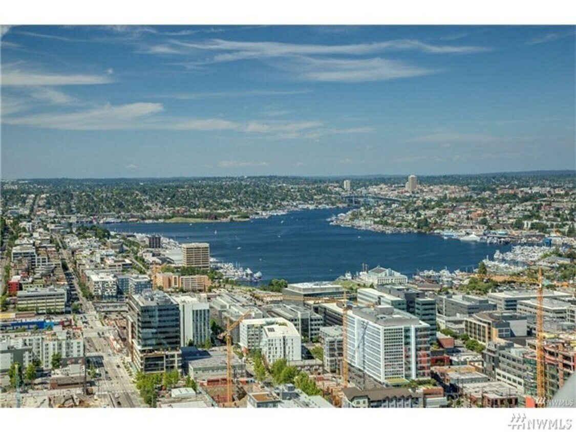 Foto principal - 1Bd/1Ba Seattle Condo