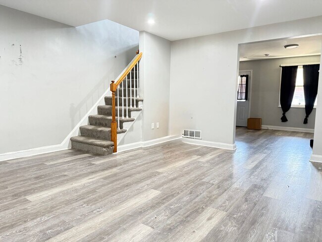 Foto del edificio - Three Bedroom home in Dundalk