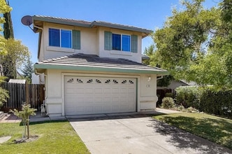 Building Photo - 102 McNamee Dr