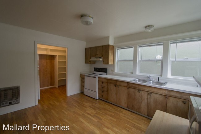 Building Photo - 3 br, 1 bath House - 505 East 17th Ave.