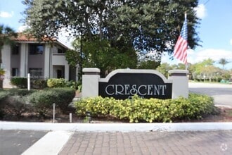 Building Photo - 3185 Coral Lake Dr